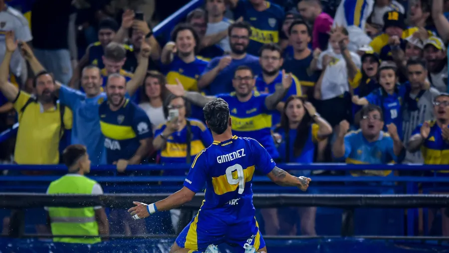 Boca le ganó a Central en una Bombonera caliente y llegó a la cima de su grupo