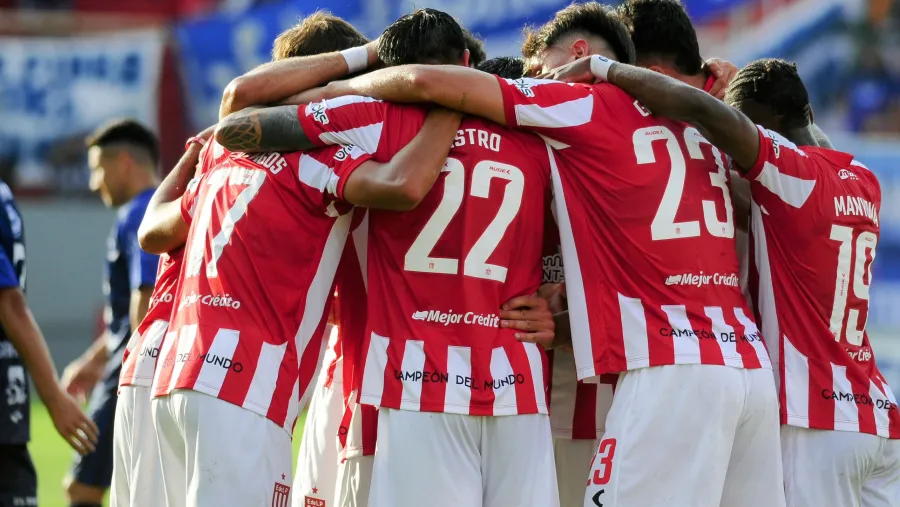 Estudiantes Estudiantes