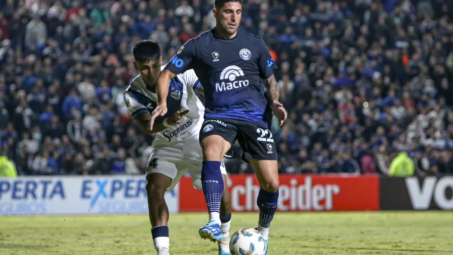 Un triunfo en Mendoza le valió a Vélez la clasificación en la Copa de la Liga Profesional Un triunfo en Mendoza le valió a Vélez la clasificación en la Copa de la Liga Profesional