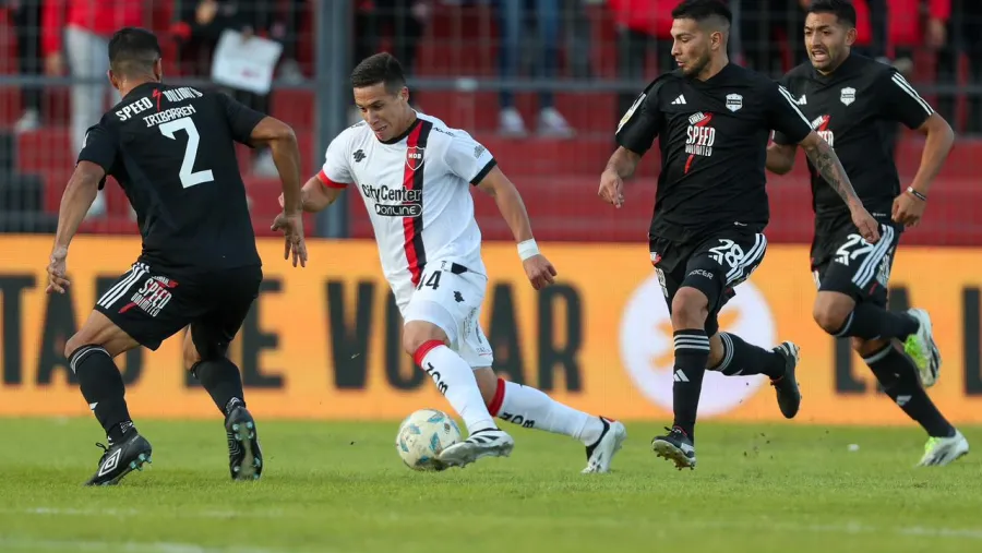 En el Grella, Newell’s eliminó a Deportivo Riestra en un partido con final caliente En el Grella, Newell’s eliminó a Deportivo Riestra en un partido con final caliente
