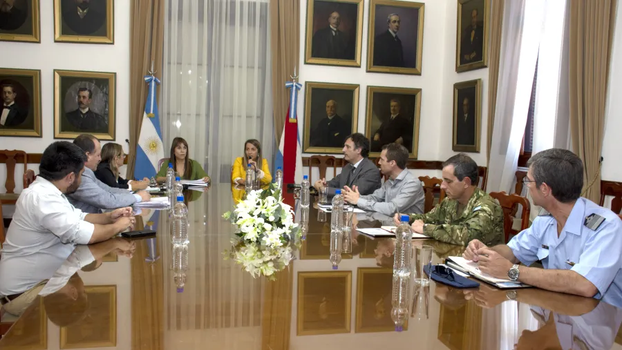 Stratta con Ejército y Fuerza Aérea por coronavirus
