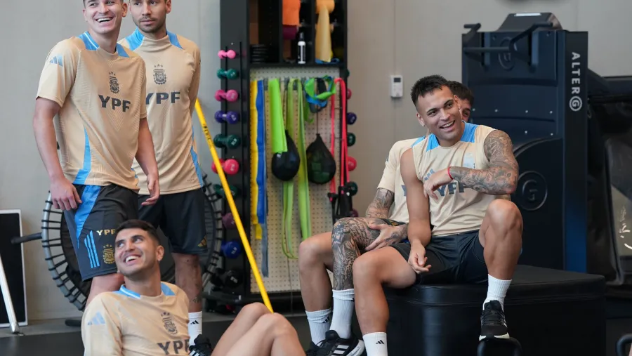 Fútbol: por un temporal, la selección argentina suspendió la práctica del miércoles Fútbol: por un temporal, la selección argentina suspendió la práctica del miércoles