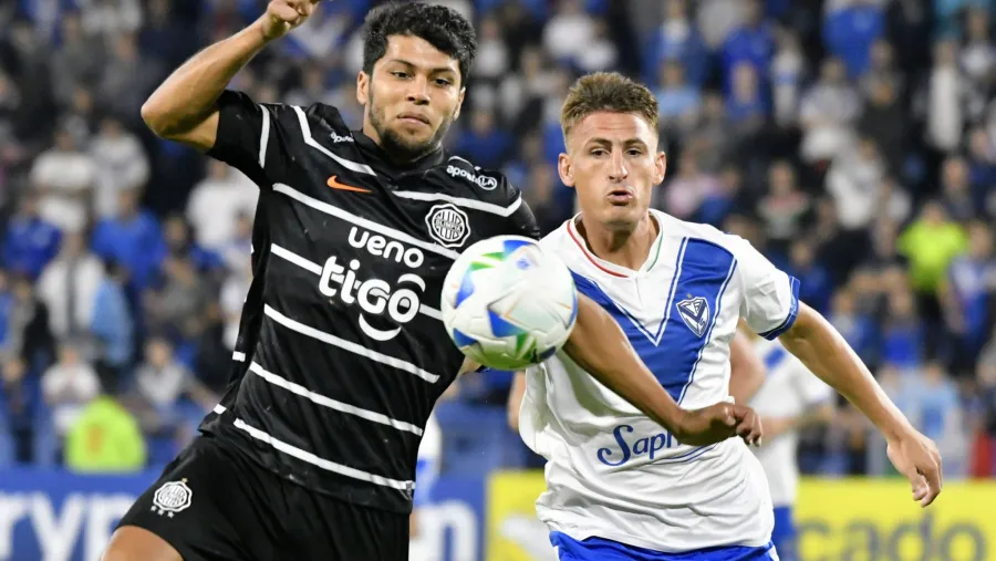 Vélez sufrió el agónico empate de Olimpia y ahora comparte la cima con Peñarol Vélez sufrió el agónico empate de Olimpia y ahora comparte la cima con Peñarol