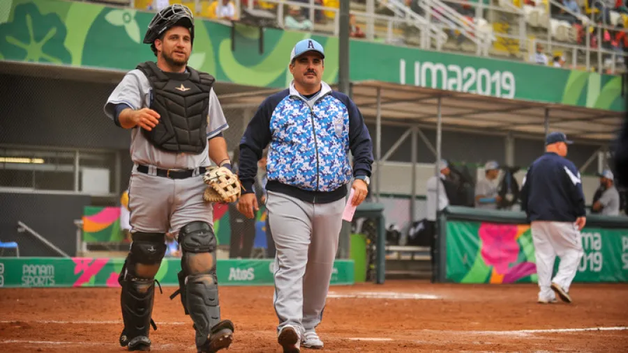 Softbol: tres paranaenses hicieron historia en el congreso anual de la WBSC