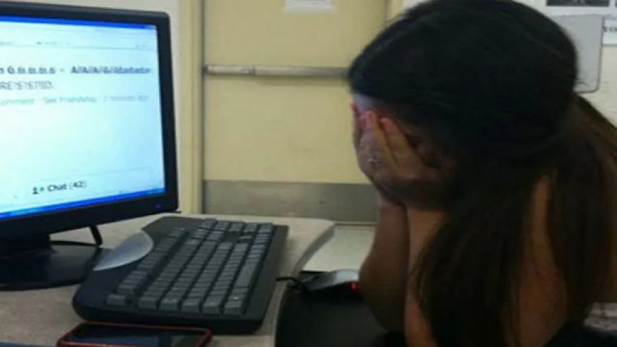 Alerta en Paraná por un mensaje que invita a “jugar a la pornografía”