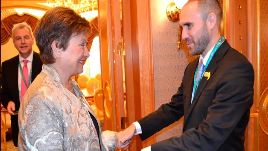 Guzmán junto a Georgieva en Arabia