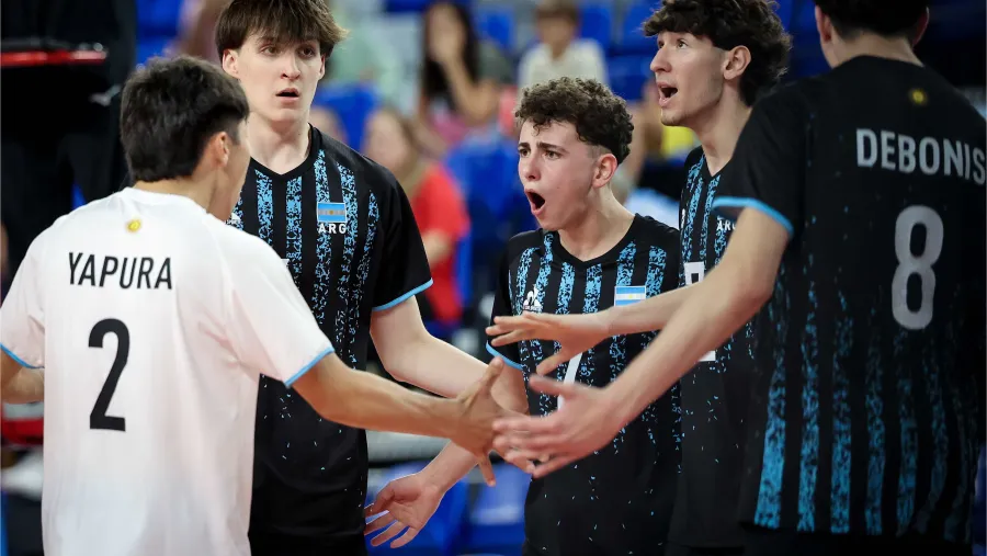 Con destacada labor entrerriana, Argentina clasificó a la final del Mundial U17 Con destacada labor entrerriana, Argentina clasificó a la final del Mundial U17