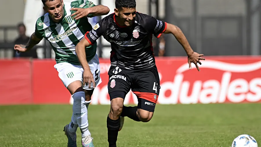 Banfield le ganó a Barracas Central y le amargó el debut a Rubén Insúa