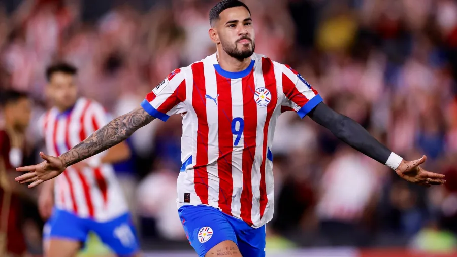Fútbol: Paraguay reaccionó para sumar tres puntos valiosos ante Venezuela