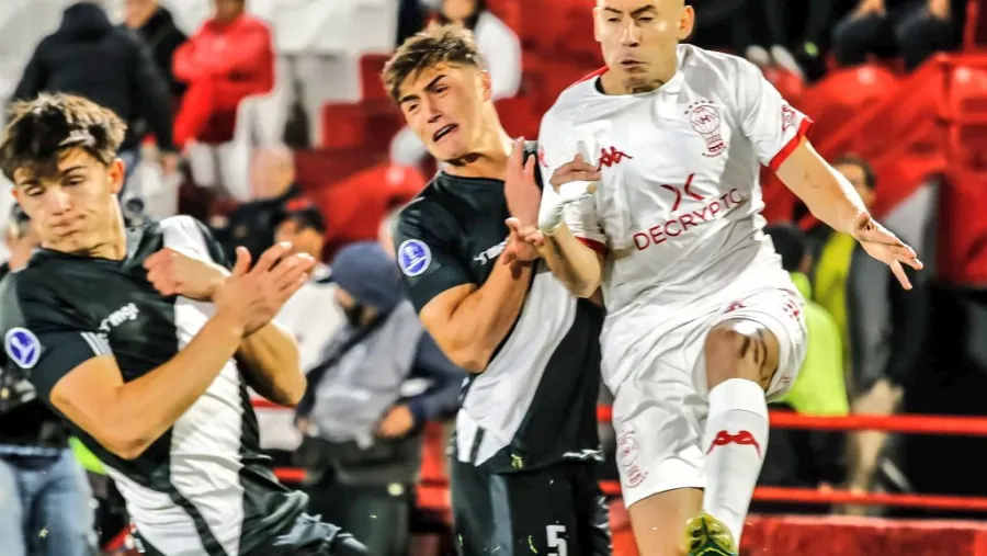 Copa Sudamericana: Huracán no pasó del empate ante Danubio en Parque Patricios Copa Sudamericana: Huracán no pasó del empate ante Danubio en Parque Patricios