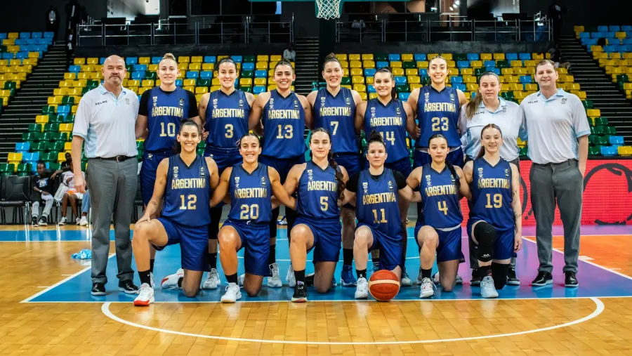 Con aporte entrerriano, Las Gigantes debutaron con una victoria ante Gran Bretaña Con aporte entrerriano, Las Gigantes debutaron con una victoria ante Gran Bretaña