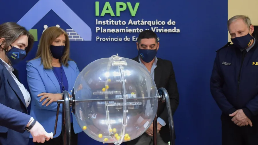 IAPV sorteo viviendas policías Colón