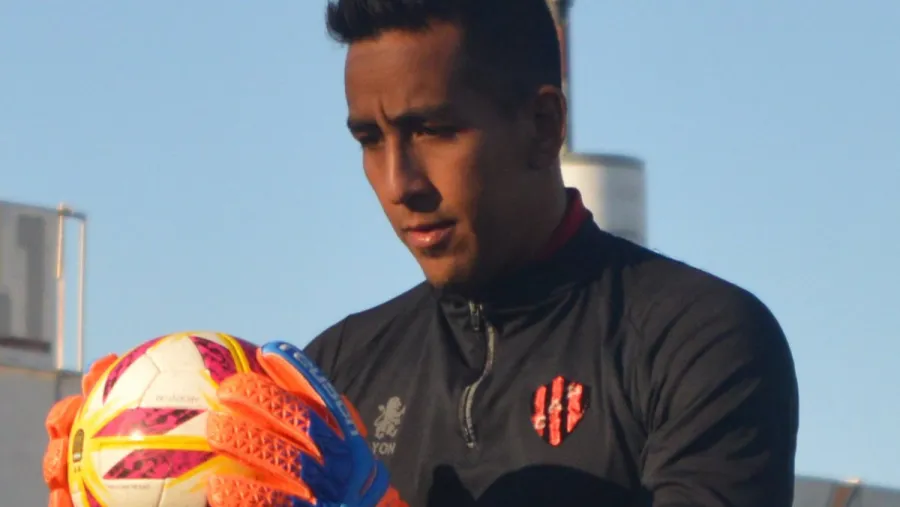 Matías Ibáñez Sin continuidad en Racing, Matías Ibáñez negocia su salida para volver a Patronato