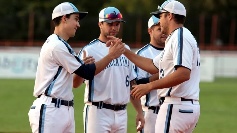 Softbol: Argentina ganó su primer amistoso en Praga rumbo al Mundial