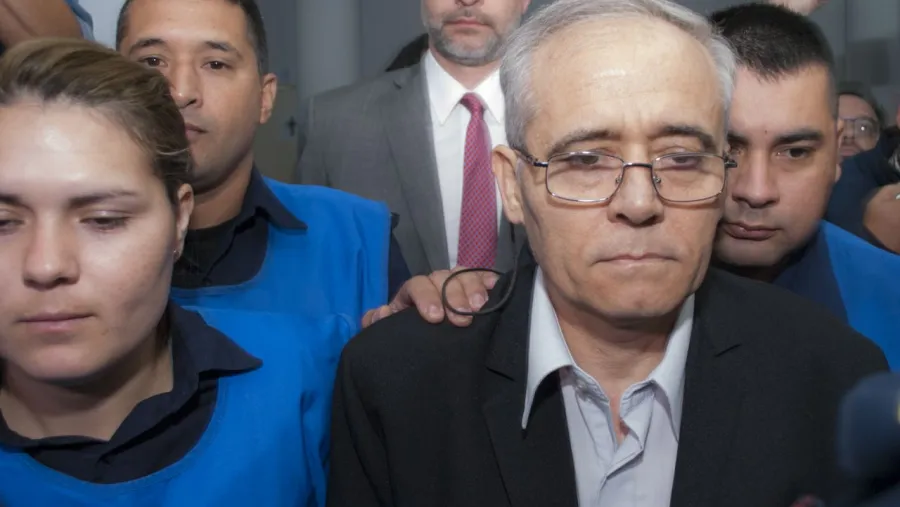 Justo José Ilarraz se retira detenido del juicio (Foto: ANALISIS)