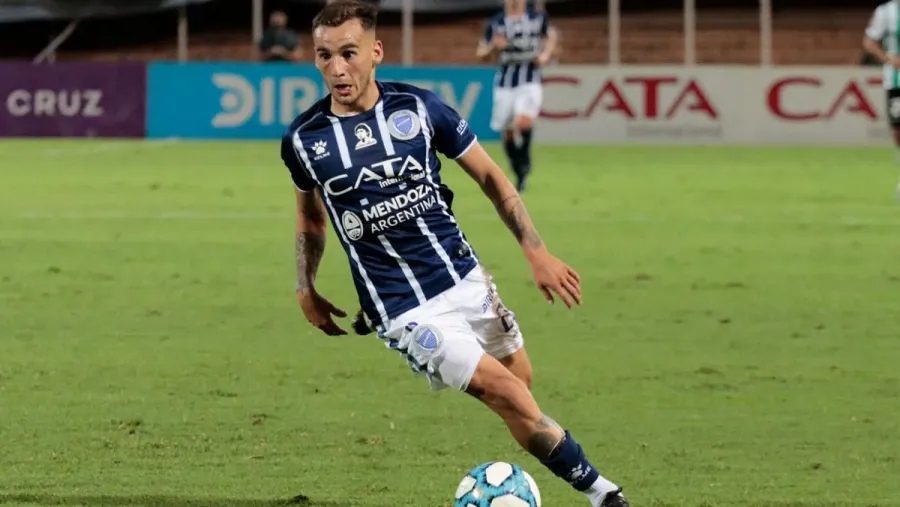 Fútbol: el entrerriano Renzo Tesuri es la cara nueva de Atlético Tucumán Fútbol: el entrerriano Renzo Tesuri es la cara nueva de Atlético Tucumán