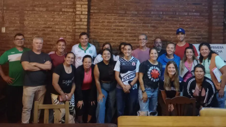 Fútbol: ultiman detalles de cara al inicio de la Liga Paranaense en la rama femenina