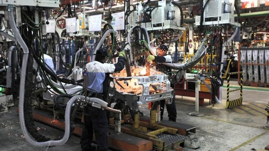 La industria utilizó en febrero el 58,3% de su capacidad instalada