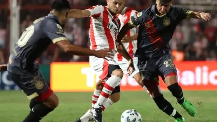 Fútbol: Argentinos encontró los goles en el final y festejó a lo grande en Alta Córdoba Fútbol: Argentinos encontró los goles en el final y festejó a lo grande en Alta Córdoba