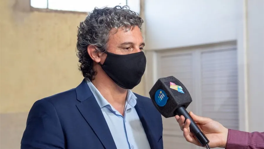 Ricardo Bravo es intendente de Federación y confirmó que está afectado con Covid-19.
