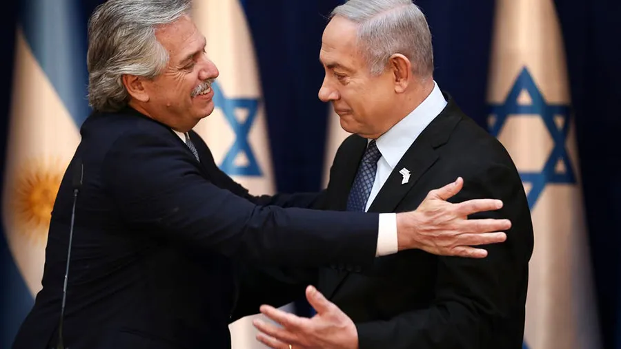 El presidente Alberto Fernández y el primer ministro israelí, Benjamin Netanyahu.