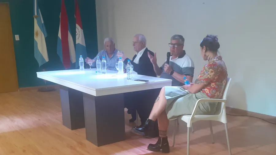 Jorge Taiana y Pedro Wasiejko disertaron en Concepción del Uruguay, en el ciclo Camino hacia el futuro: trabajo, desarrollo y soberanía. Jorge Taiana y Pedro Wasiejko disertaron en Concepción del Uruguay, en el ciclo Camino hacia el futuro: trabajo, desarrollo y soberanía.