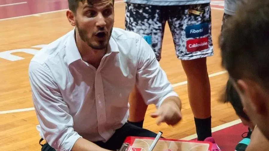 Varas y el Día del Entrenador de Básquet: “En nuestro medio existe un respeto muy grande”
