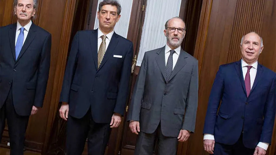 Juan Carlos Maqueda, Horacio Rosatti, Carlos Rosenkrantz y Ricardo Lorenzetti. Juan Carlos Maqueda, Horacio Rosatti, Carlos Rosenkrantz y Ricardo Lorenzetti.