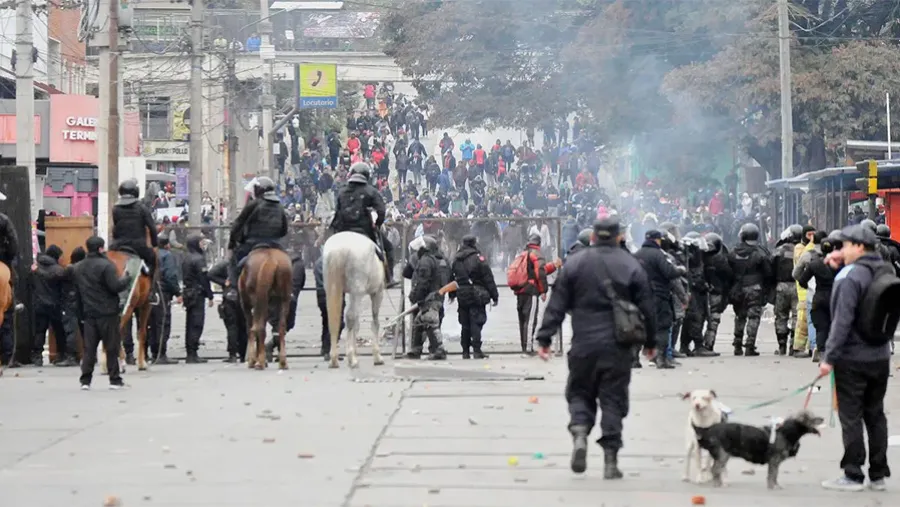 Amnistía Internacional lanzó acción global por la liberación del abogado, Alberto Nallar, referente de los Derechos Humanos en Jujuy. Amnistía Internacional lanzó acción global por la liberación del abogado, Alberto Nallar, referente de los Derechos Humanos en Jujuy.