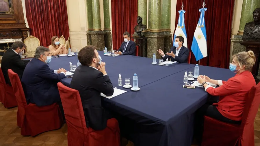 Juntos por el Cambio acepta posponer un mes las PASO pero pide cláusula anti-suspensión Juntos por el Cambio acepta posponer un mes las PASO pero pide cláusula anti-suspensión