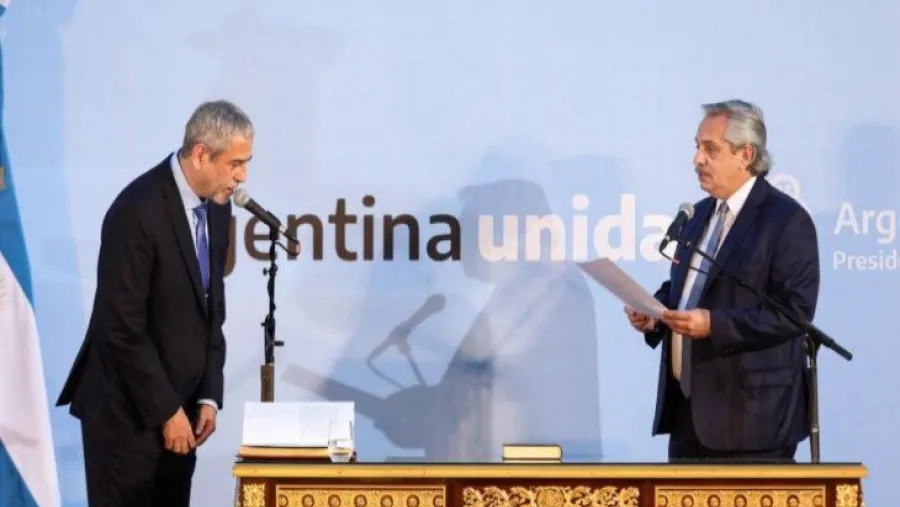 Ferraresi juró como nuevo ministro de Desarrollo Territorial y Hábitat