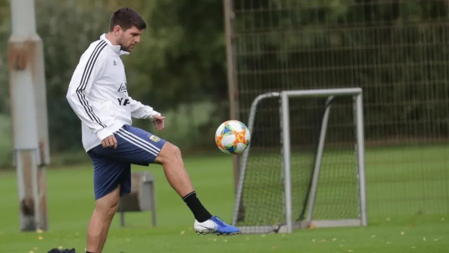 El uruguayense Kannemann se sumó a los trabajos de la selección argentina en Mallorca
