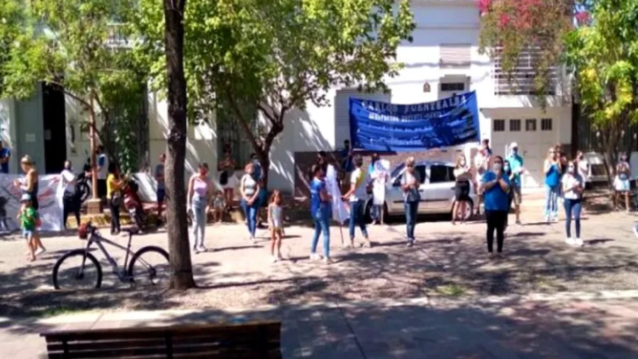 Agmer Uruguay por la Fuentealba