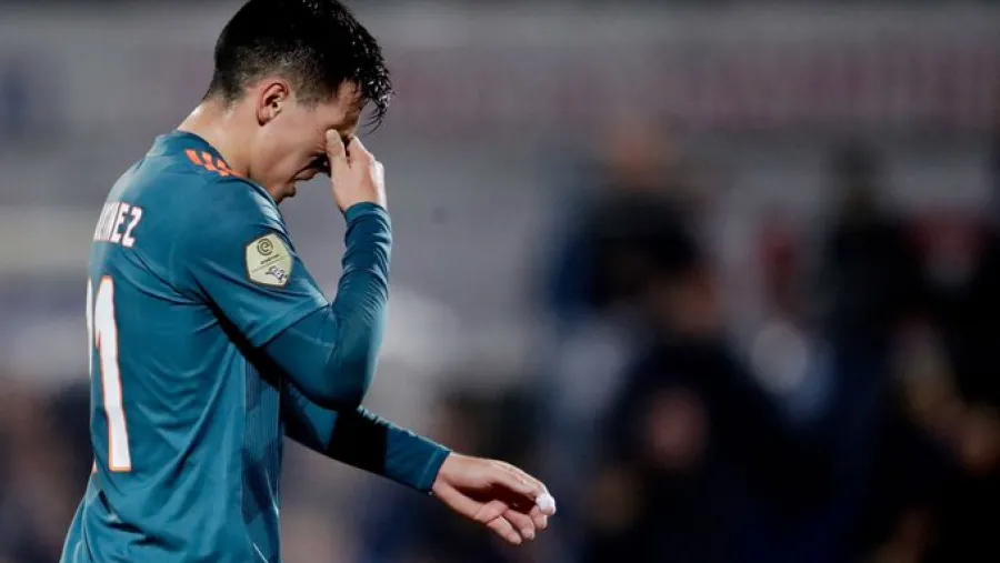 Fútbol: el gualeyo Lisandro Martínez se lesionó en el triunfo del Ajax