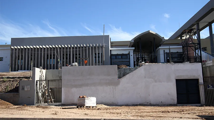 El edificio del Laboratorio Epidemiológico de la provincia cuenta con una inversión superior a los 182 millones de pesos. Y está en su etapa final de construcción. El edificio del Laboratorio Epidemiológico de la provincia cuenta con una inversión superior a los 182 millones de pesos. Y está en su etapa final de construcción.