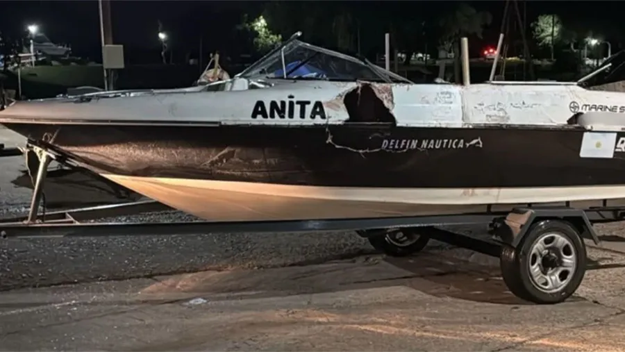 El estado de la embarcación “Anita” da cuenta de la violencia que tuvo el choque.