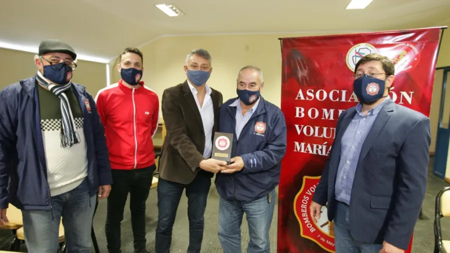 Destacaron a Bomberos de María Grande por producir energía con paneles solares