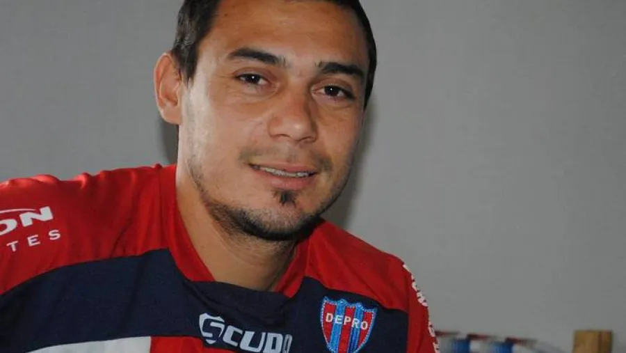 Lautaro Robles Federal A: Lautaro Robles volverá a jugar en Defensores de Pronunciamiento