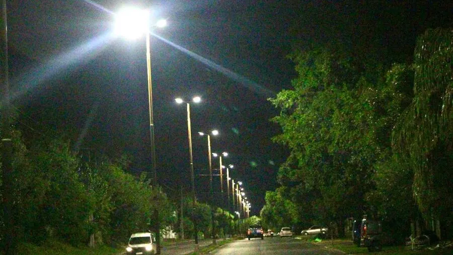 La Municipalidad instaló luminarias LED en calle Pronunciamiento. La Municipalidad instaló luminarias LED en calle Pronunciamiento.