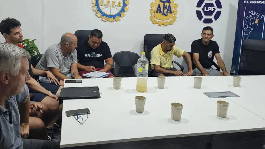 El 24 de marzo es la fecha elegida para el inicio de la Liga Paranaense de Fútbol El 24 de marzo es la fecha elegida para el inicio de la Liga Paranaense de Fútbol