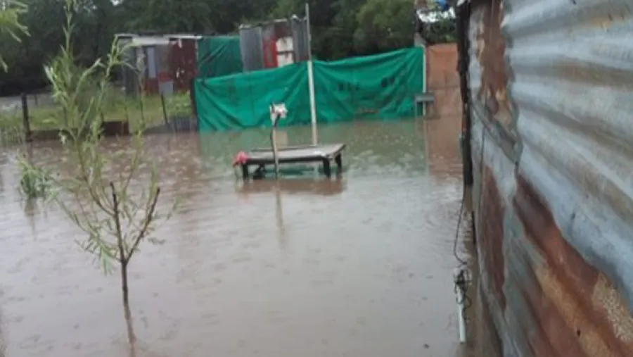 casas anegadas por lluvia en Villaguay