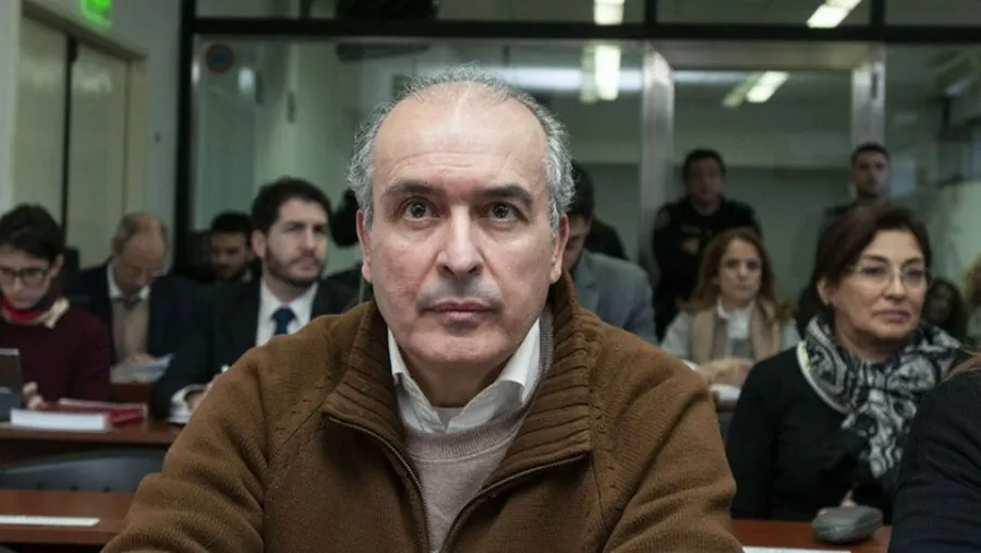 José López José López