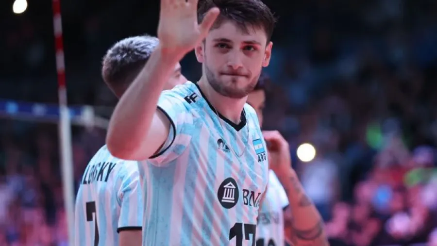 El paranaense Luciano Vicentín irá por el boleto a París en el Preolímpico de Vóley