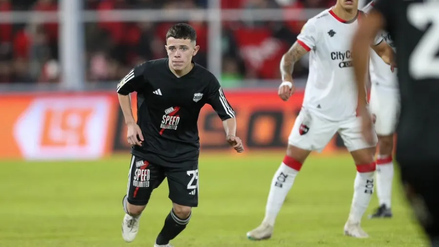 El estadio de Patronato, escenario de un histórico debut para el fútbol argentino