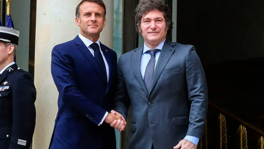 El presidente Javier Milei recibió esta mañana a su par de Francia, Emmanuel Macron, en Casa Rosada. El presidente Javier Milei recibió esta mañana a su par de Francia, Emmanuel Macron, en Casa Rosada.