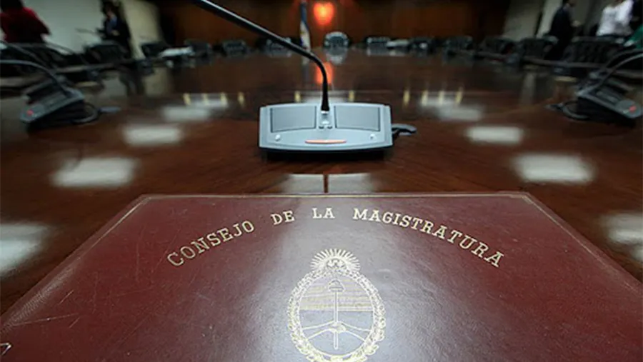 El Consejo de la Magistratura convocó al concurso 450, destinado a cubrir dos cargos de juez en los Juzgados Nacionales de Primera Instancia en lo Criminal y Correccional Federal números 6 y 11 de la Capital. El Consejo de la Magistratura convocó al concurso 450, destinado a cubrir dos cargos de juez en los Juzgados Nacionales de Primera Instancia en lo Criminal y Correccional Federal números 6 y 11 de la Capital.