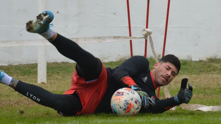 “Vengo a asentarme a Primera y aprender de Matías Ibáñez”, indicó Matías Mansilla