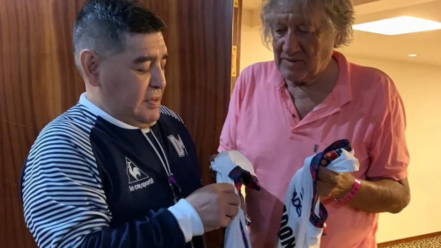 Maradona despidió a Carlovich: “Con tu humildad nos bailaste a todos, Trinche”