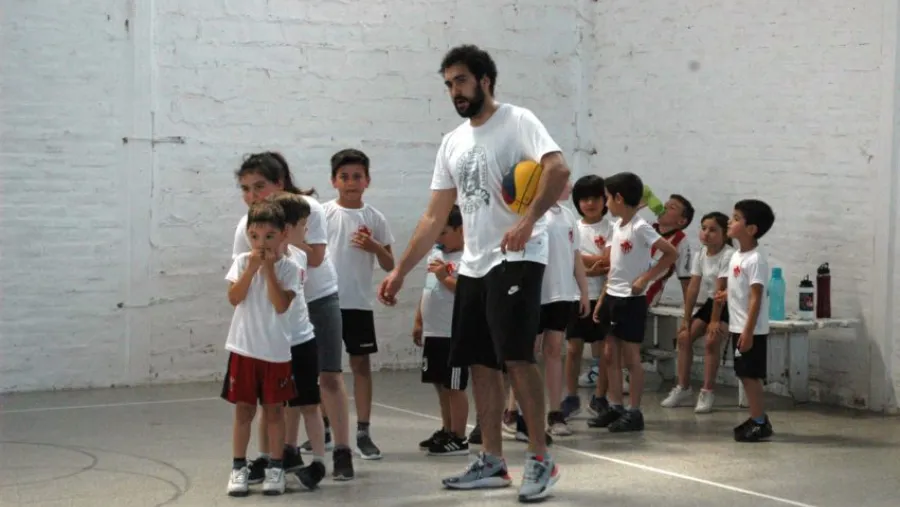 Litoral de María Grande, el nuevo club afiliado de la Asociación Paranaense de Básquet Litoral de María Grande, el nuevo club afiliado de la Asociación Paranaense de Básquet