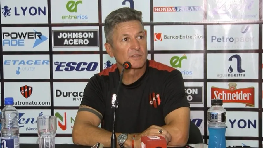 “Como entrenador no me lo esperaba”, afirmó Mario Sciacqua sobre el caso Lucas Mancinelli “Como entrenador no me lo esperaba”, afirmó Mario Sciacqua sobre el caso Lucas Mancinelli